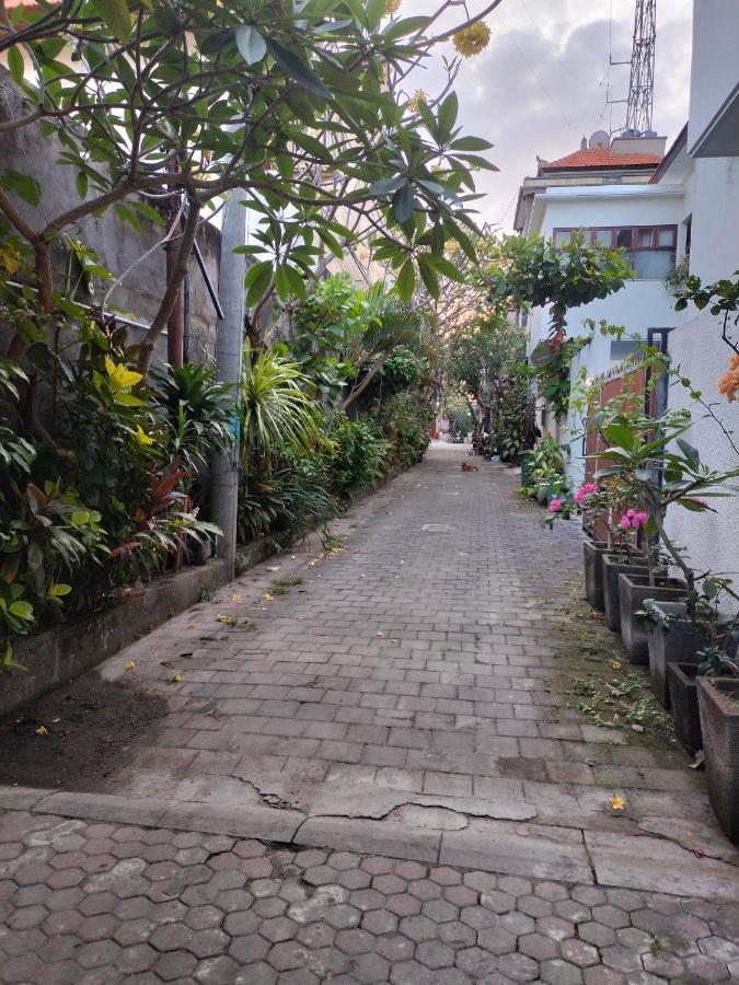 Pineapple Villa Sanur Exterior photo
