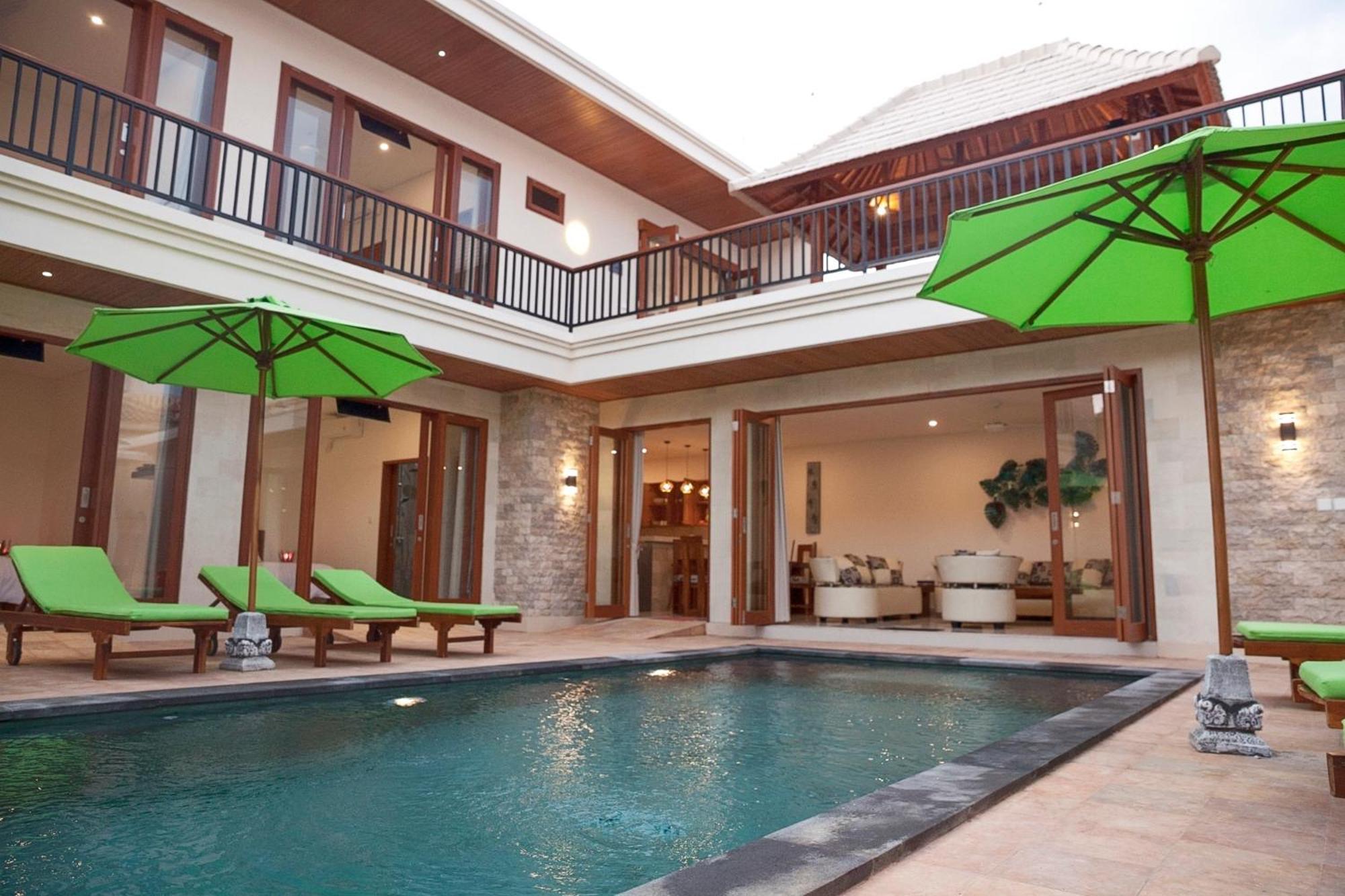 Pineapple Villa Sanur Exterior photo