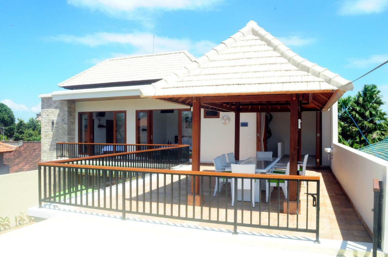 Pineapple Villa Sanur Exterior photo